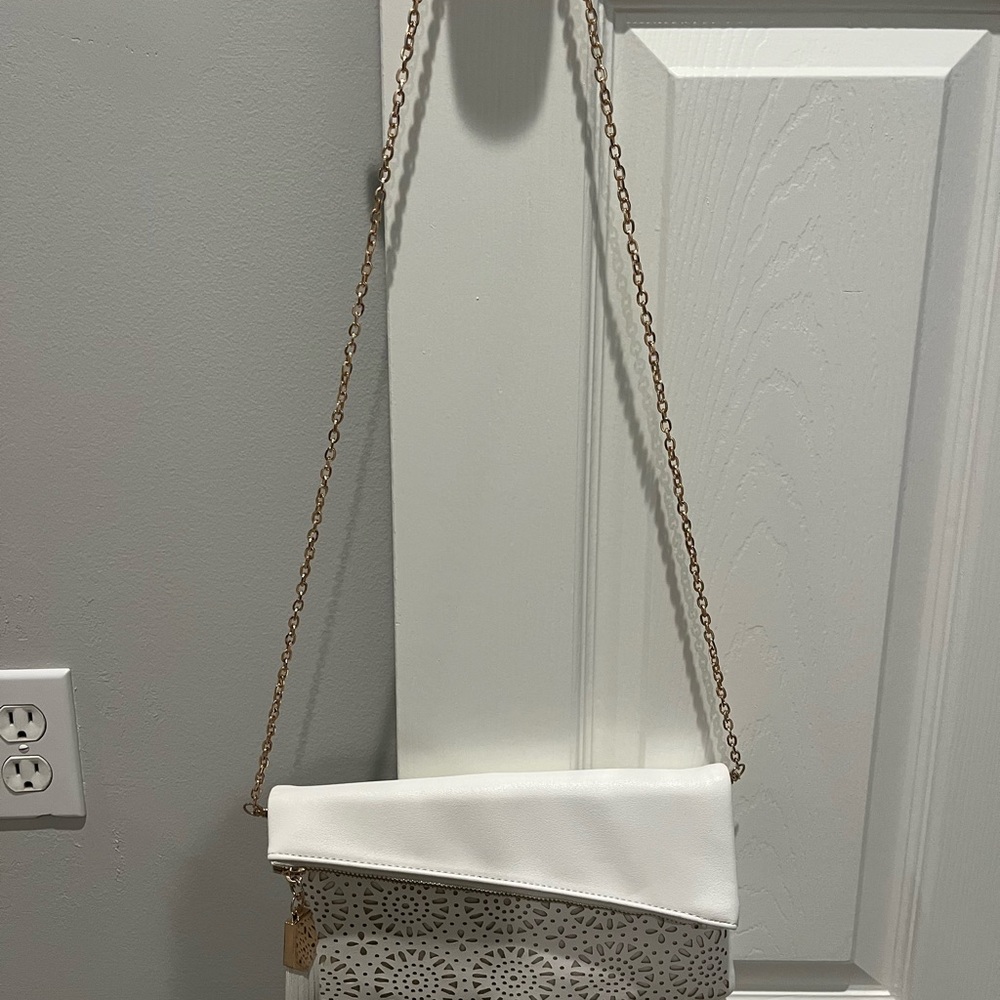 Urban Expressions White and Gray Crossbody Bag with Chain Strap